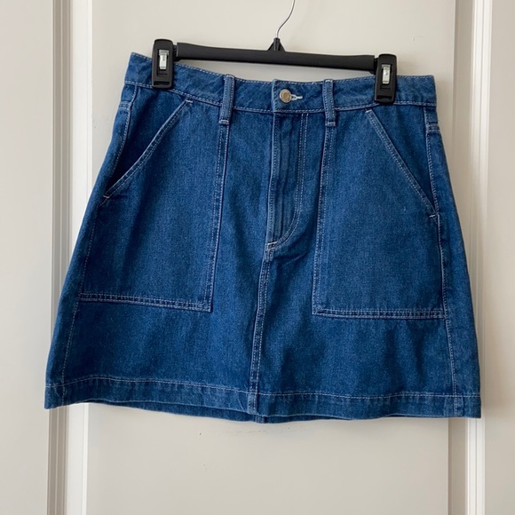 H&M Dresses & Skirts - Denim skirt!
